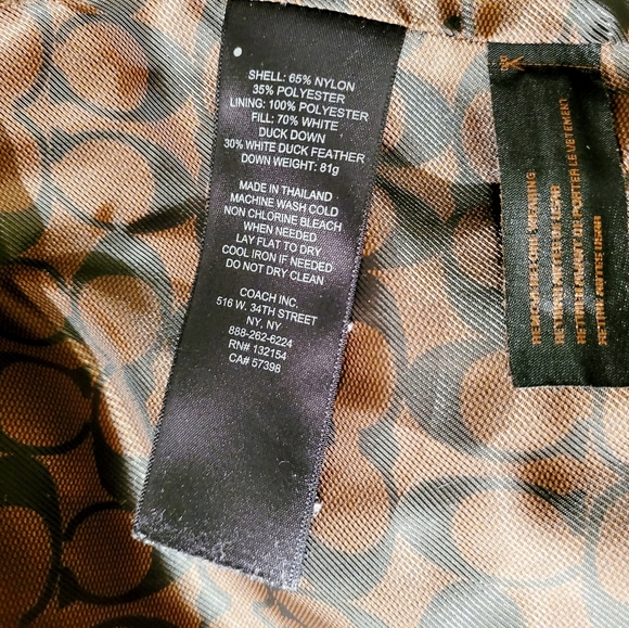 Coach hooded puffer vest with pockets. Pale gray/white/brown, size Medium - Picture 6 of 15